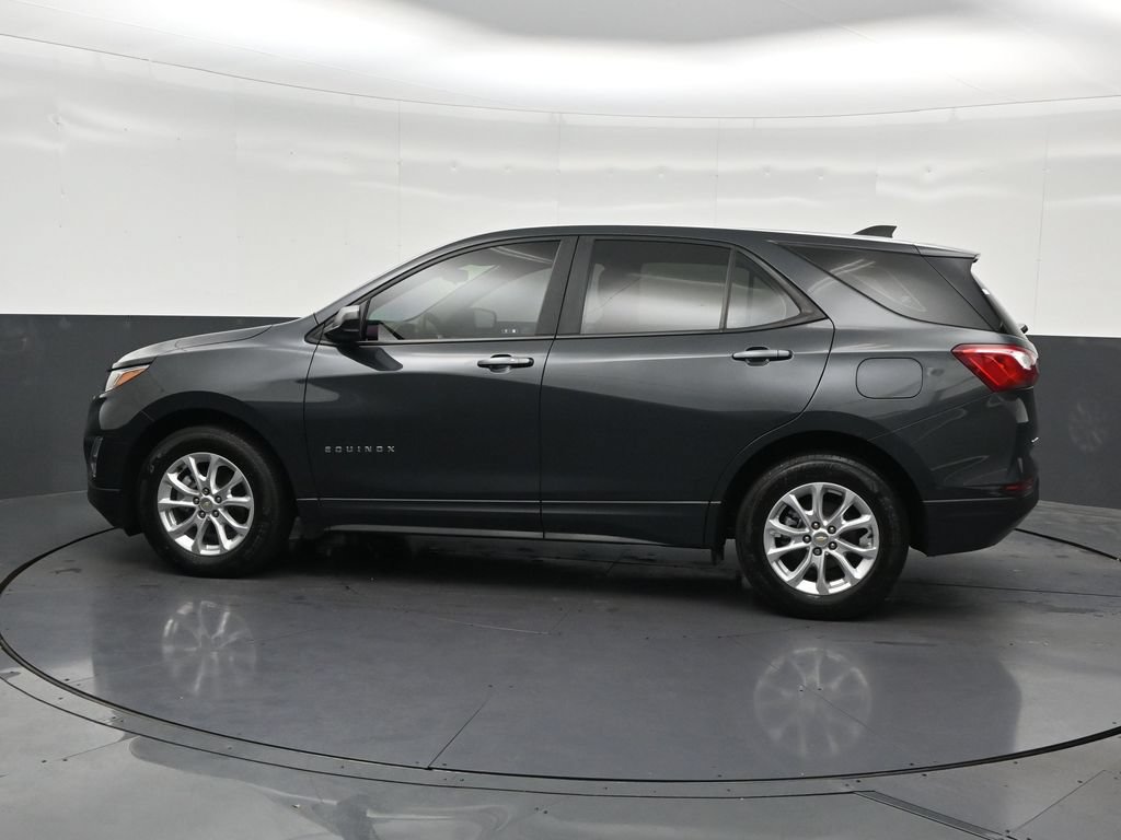 Used 2020 Chevrolet Equinox LS FWD image 2