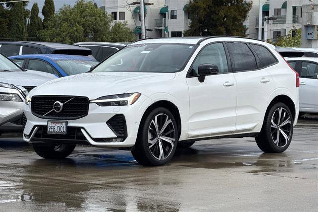 Certified 2023 Volvo XC60 B6 Ultimate w/ Protection Package Premier image 7