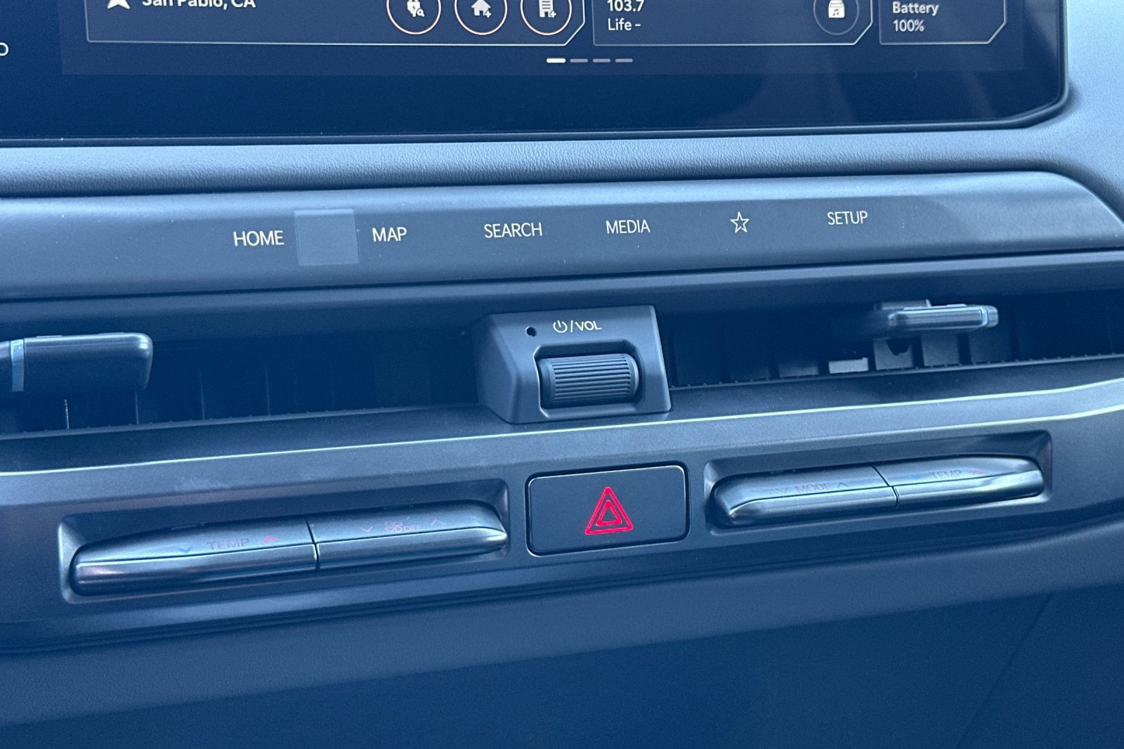 New 2027 Kia EV3 Wind FWD image 21