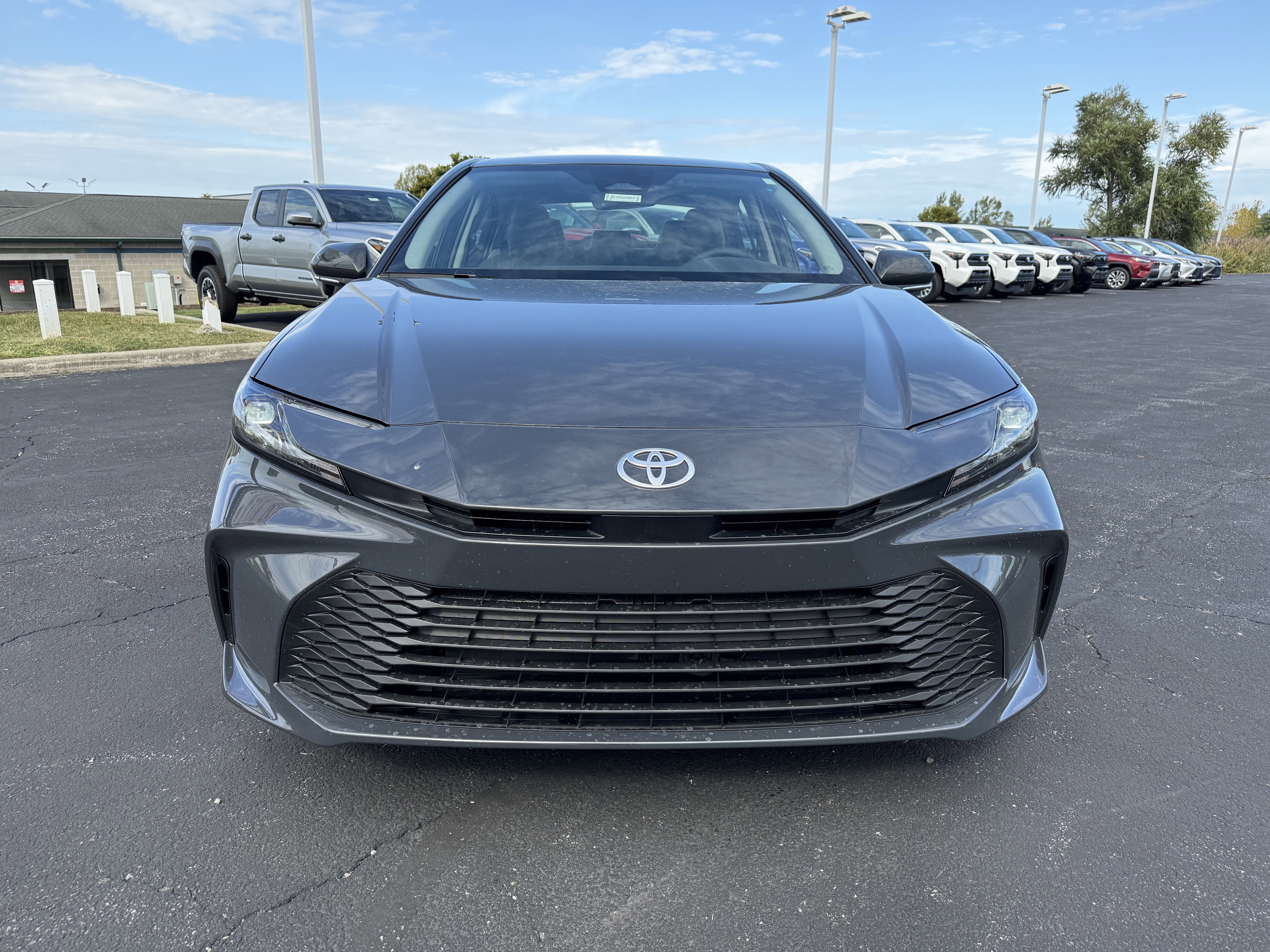 New 2026 Toyota Camry LE w/ Convenience Package image 2