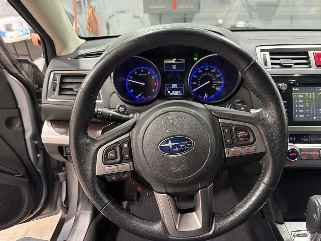 Used 2017 Subaru Outback 3.6R Limited image 16