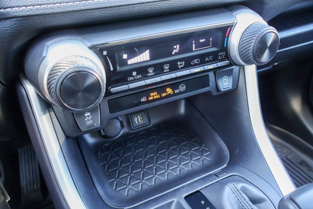 Used 2024 Toyota RAV4 LE image 14