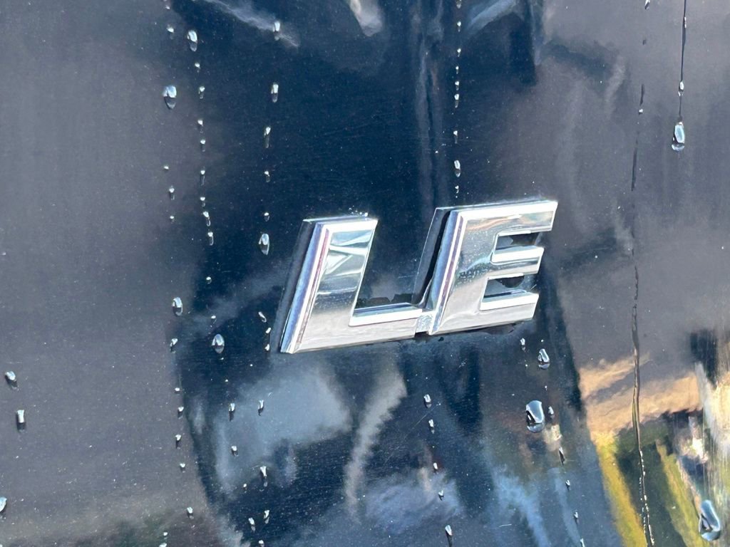 Used 2021 Toyota RAV4 LE image 45