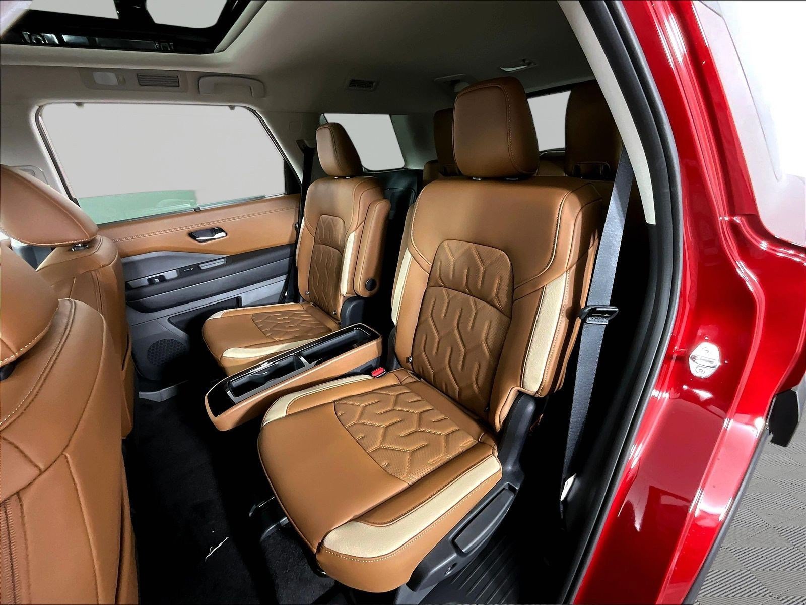 New 2026 Nissan Pathfinder Platinum AWD/4WD image 18