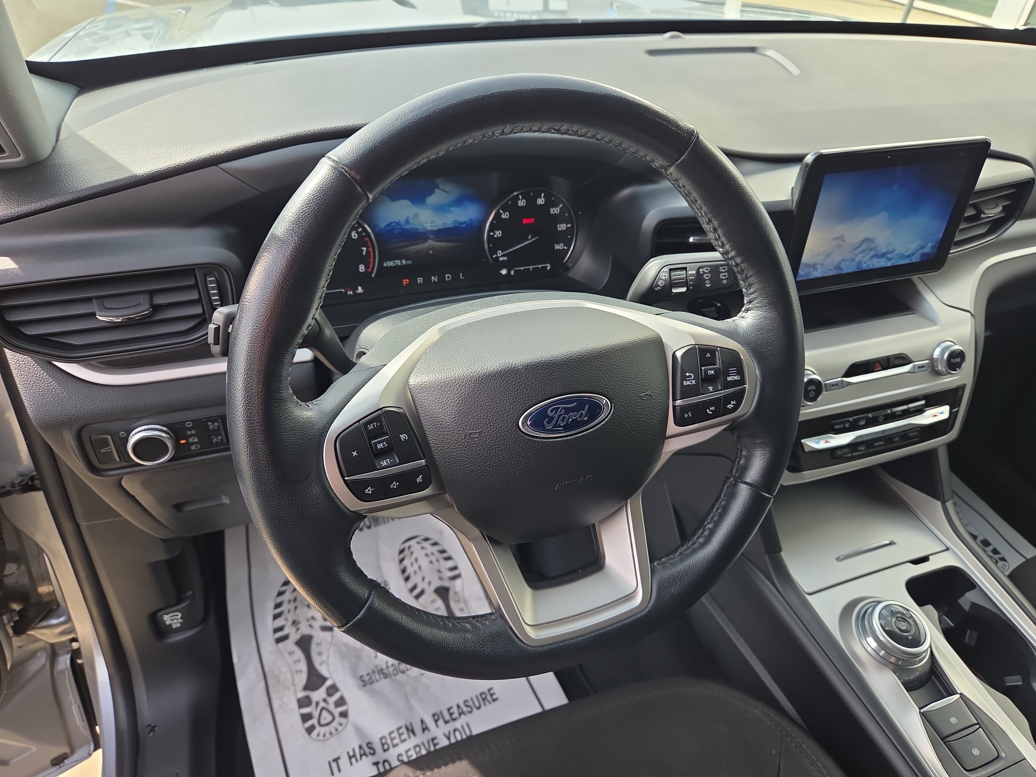 Used 2022 Ford Explorer XLT image 17