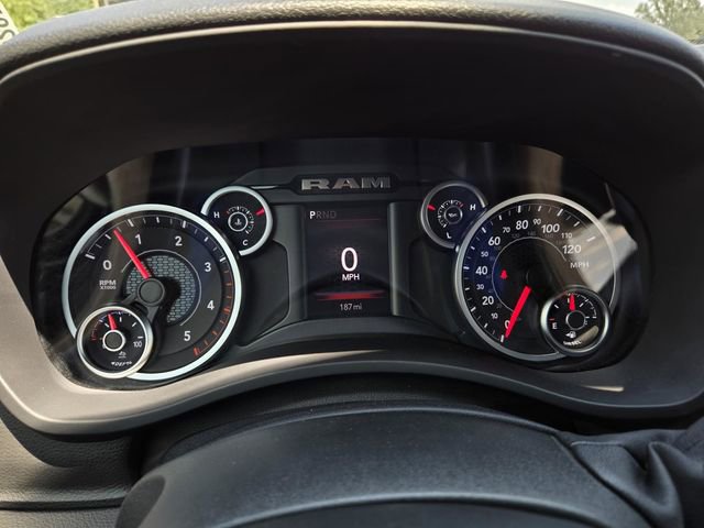 New 2025 RAM 3500 Tradesman w/ Chrome Appearance Group image 19