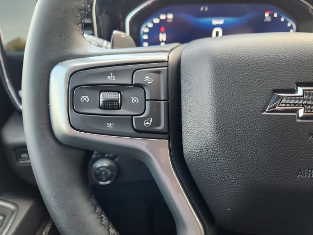 Used 2025 Chevrolet Silverado 1500 LT Trail Boss w/ Convenience Package II AWD/4WD image 30