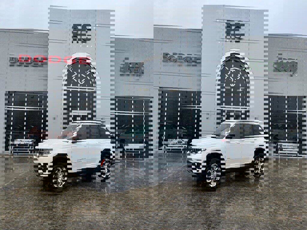 New 2025 Jeep Grand Cherokee Laredo X