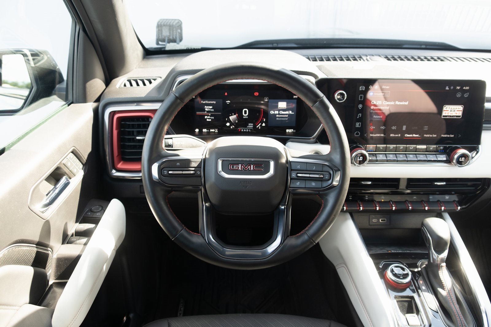 Used 2024 GMC Canyon AT4X image 2