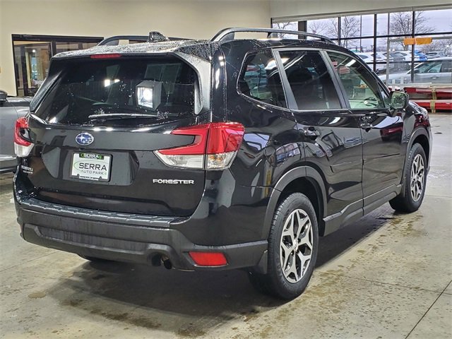 Used 2021 Subaru Forester Premium image 4