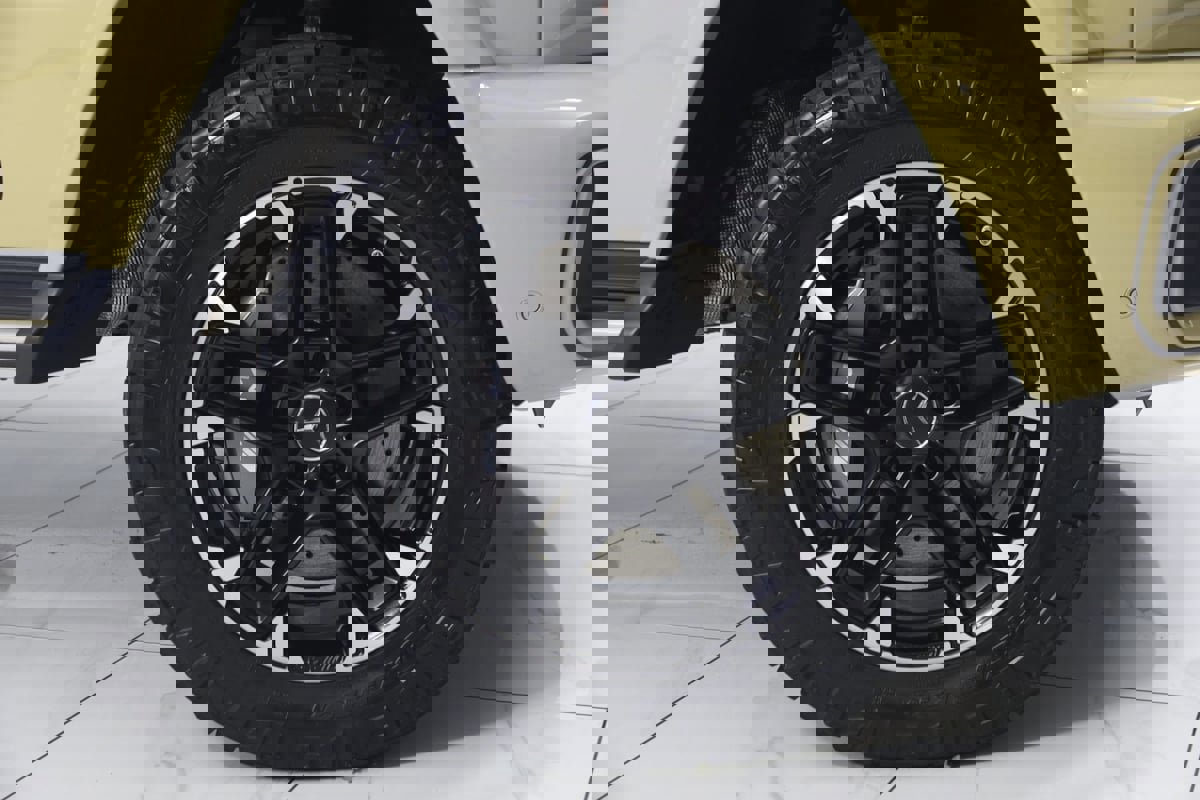 Used 2025 Mercedes-Benz G 63 AMG 4MATIC image 19