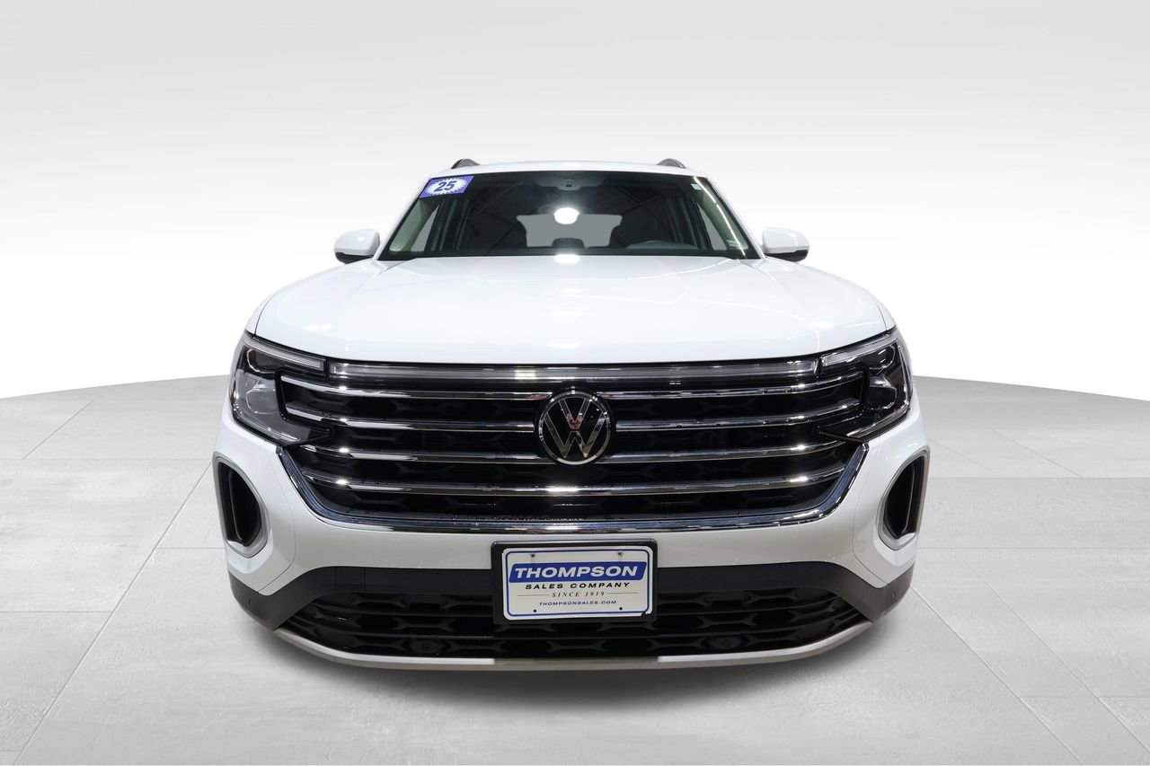Used 2025 Volkswagen Atlas SE FWD image 7