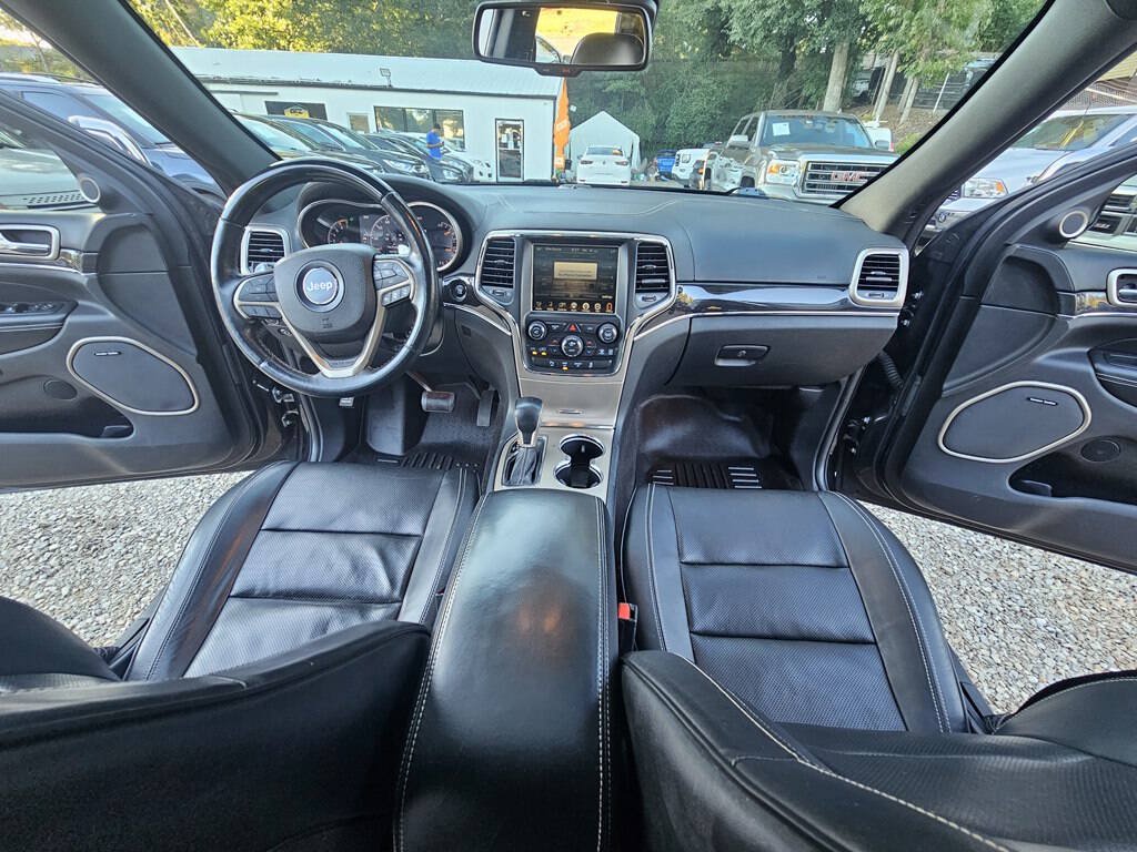 Used 2016 Jeep Grand Cherokee Overland w/ Advanced Technology Group AWD/4WD image 21