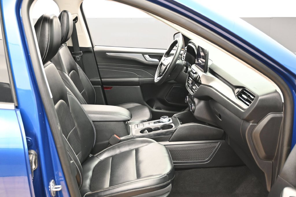 Used 2022 Ford Escape Titanium AWD/4WD image 40