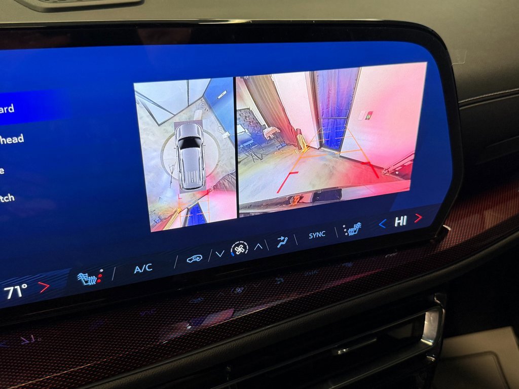 Used 2024 Chevrolet Traverse Z71 w/ Enhanced Driving Package image 13