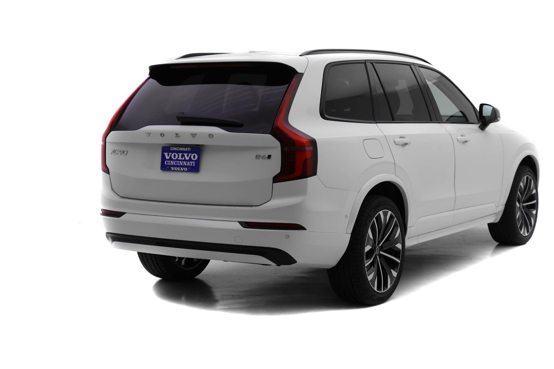 New 2026 Volvo XC90 B6 Ultra w/ Protection Package Premier image 4