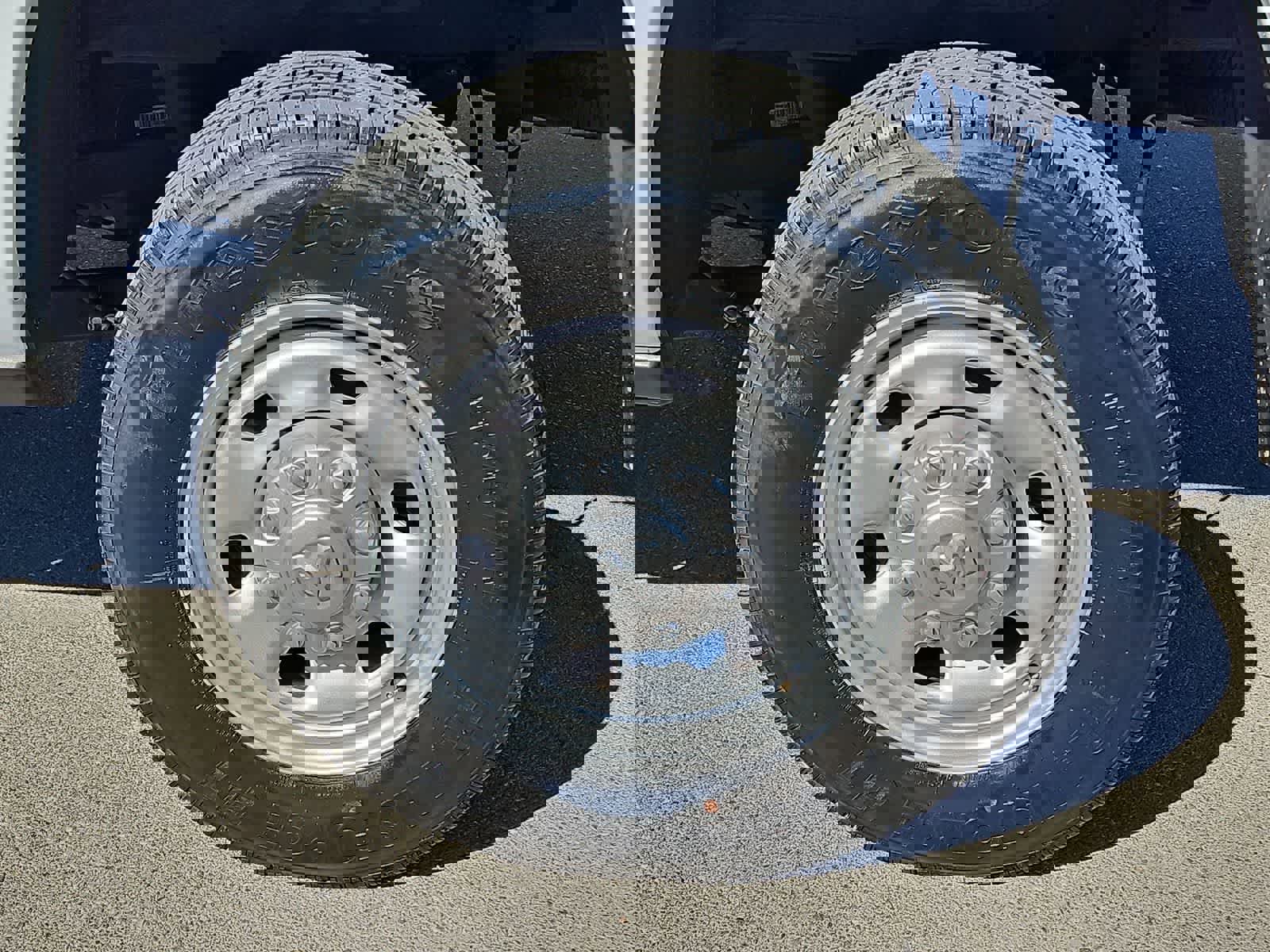 Certified 2024 RAM 2500 Tradesman w/ Convenience Group image 15