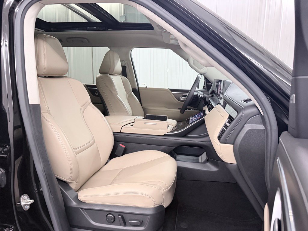 Certified 2025 INFINITI QX80 Pure w/ Exterior Package AWD/4WD image 55