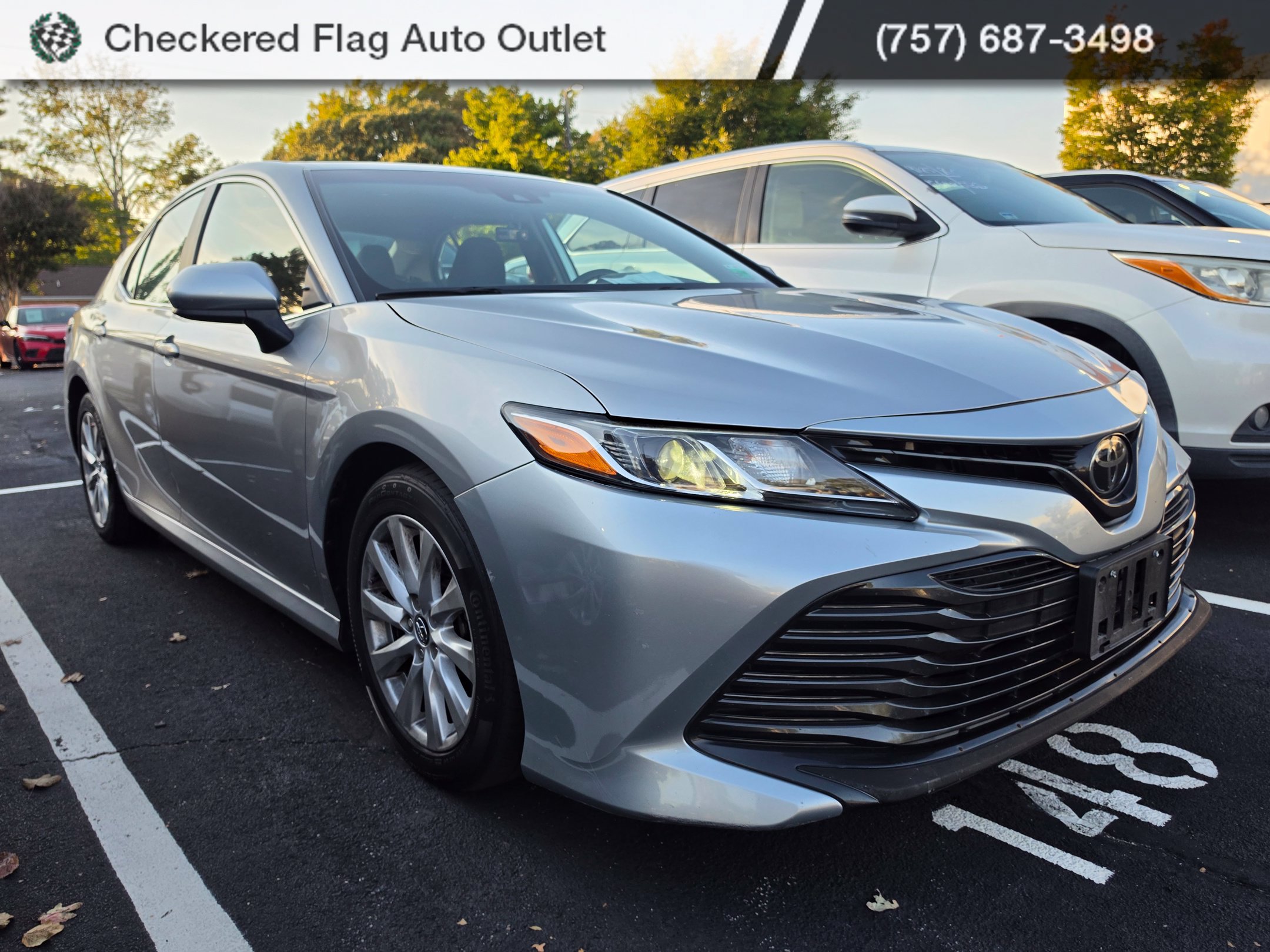 Used 2020 Toyota Camry LE FWD image 3