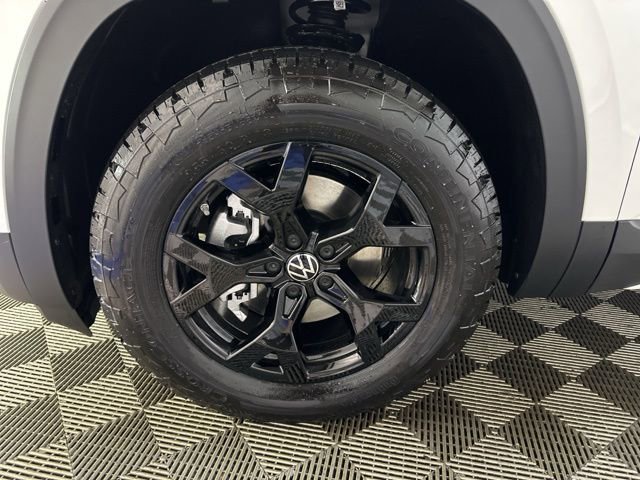 New 2026 Volkswagen Atlas Peak Edition image 10