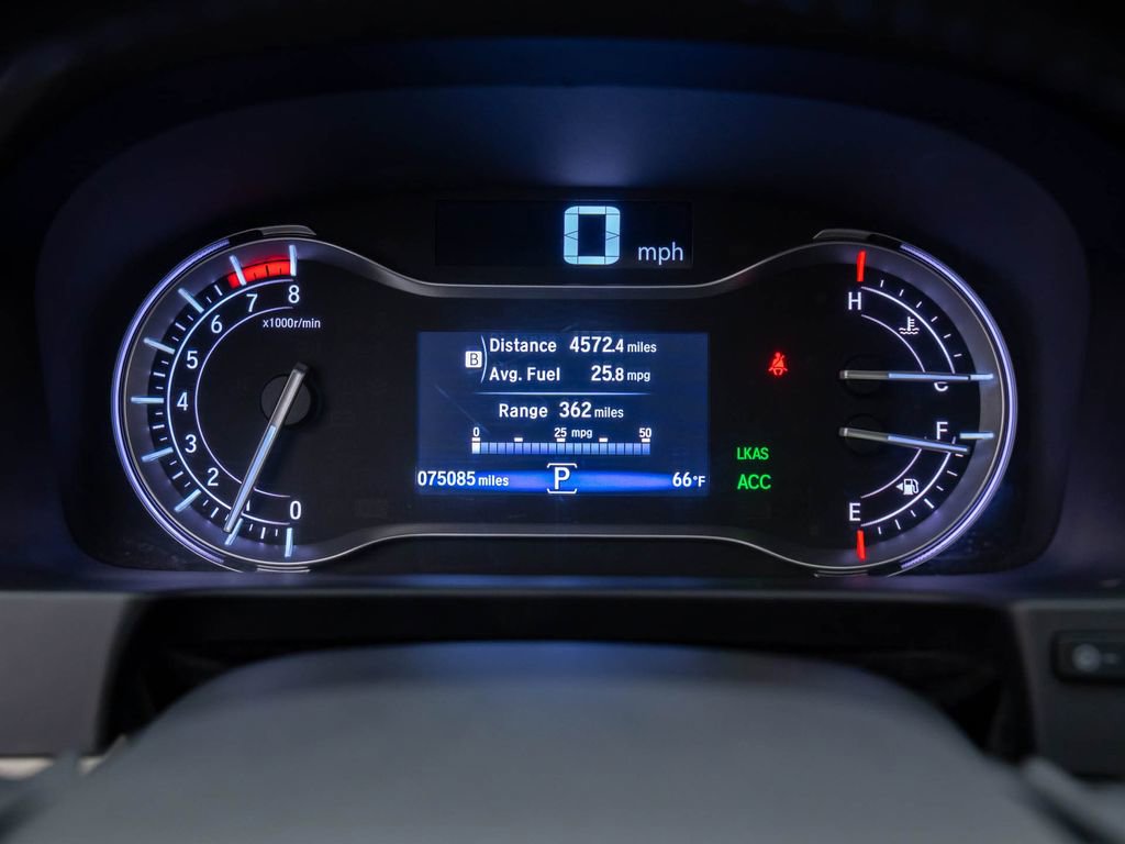 Used 2016 Honda Pilot Touring image 23