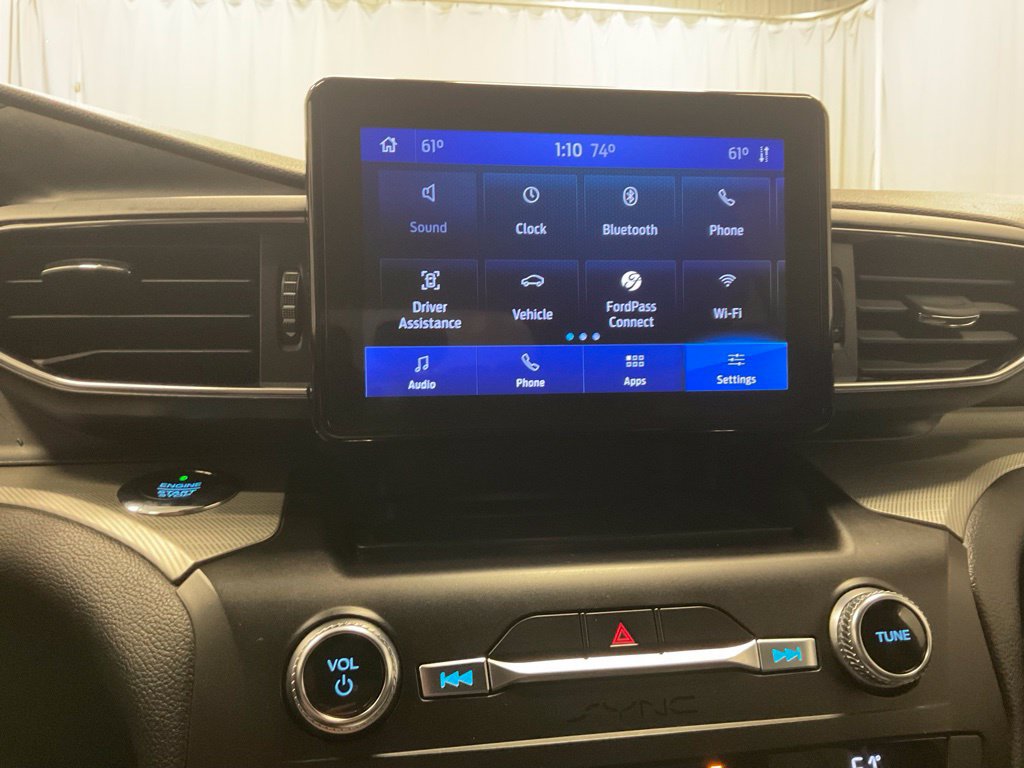 Used 2020 Ford Explorer XLT w/ Equipment Group 202A AWD/4WD image 23