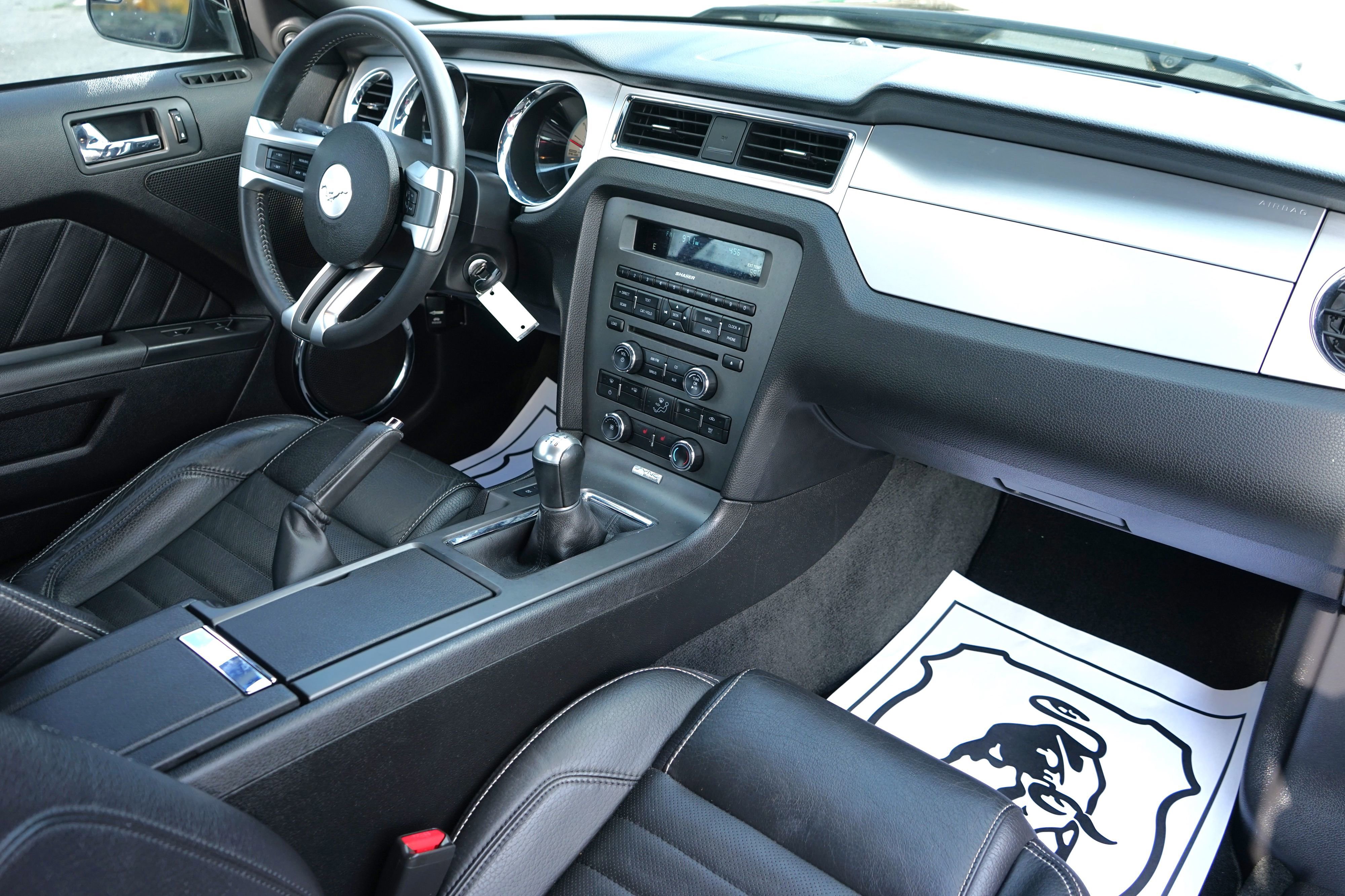 Used 2012 Ford Mustang GT Premium w/ Comfort Pkg RWD image 30