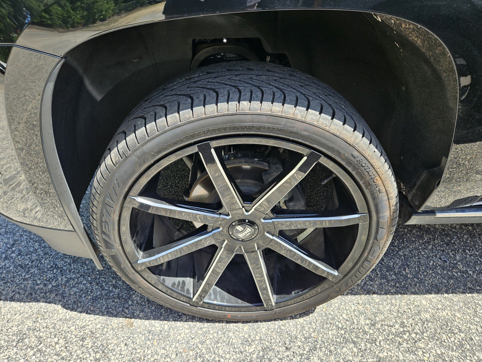 Used 2019 Cadillac Escalade Premium Luxury w/ Escalade Sport Edition RWD image 7