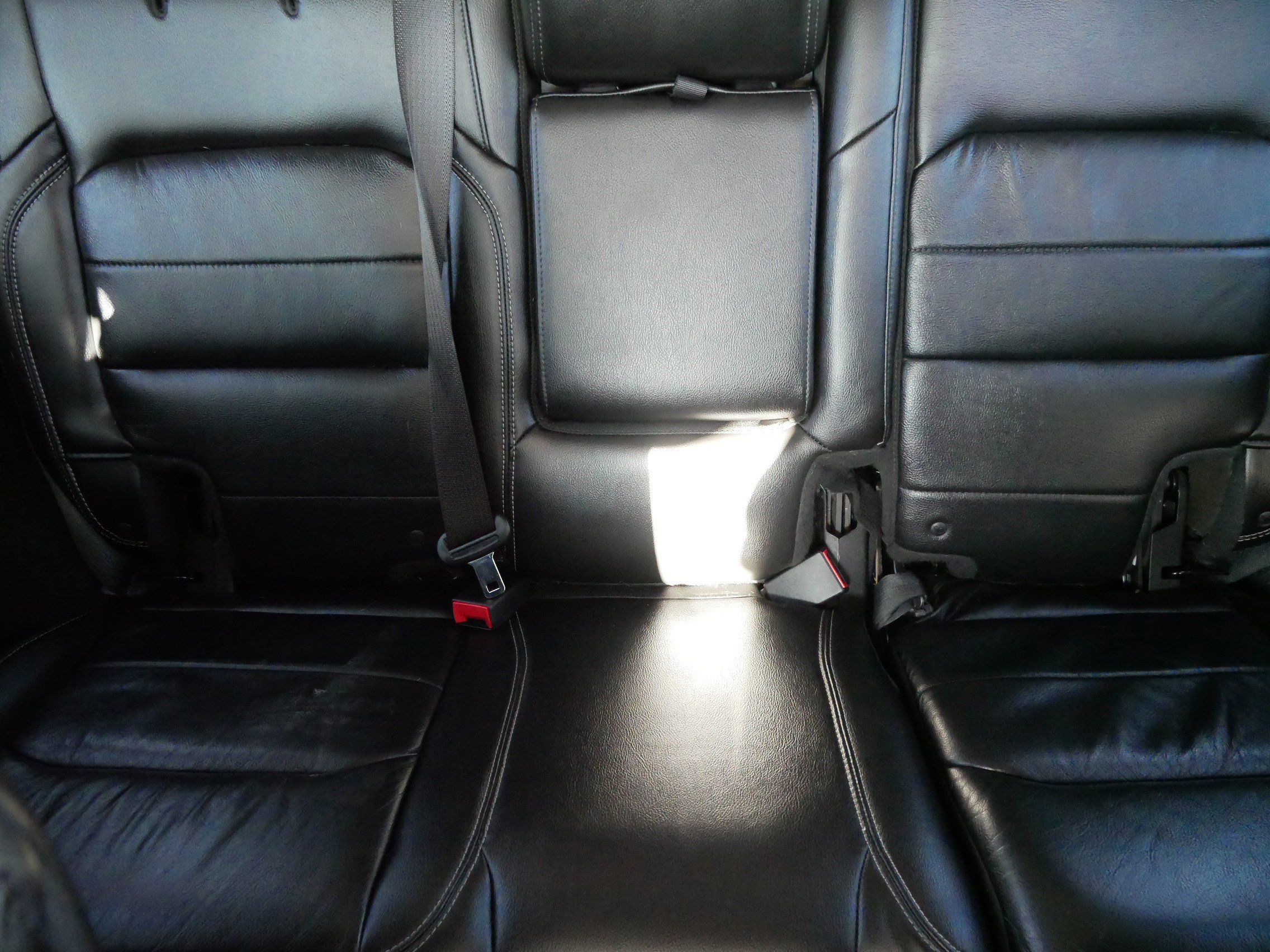 Used 2018 Jeep Wrangler Unlimited Sahara image 13