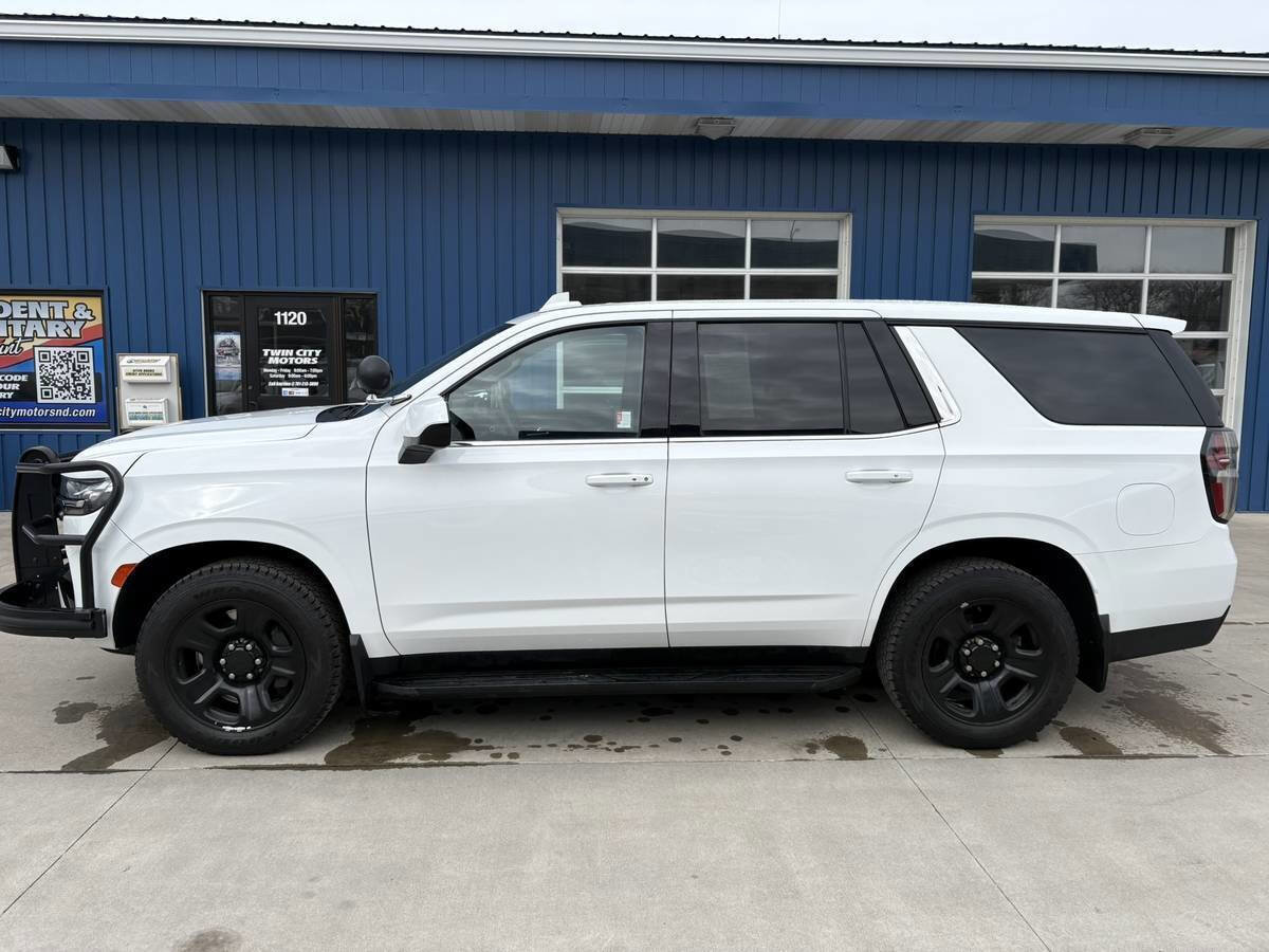 Used 2021 Chevrolet Tahoe 4WD w/ 1FL Safety Package image 1
