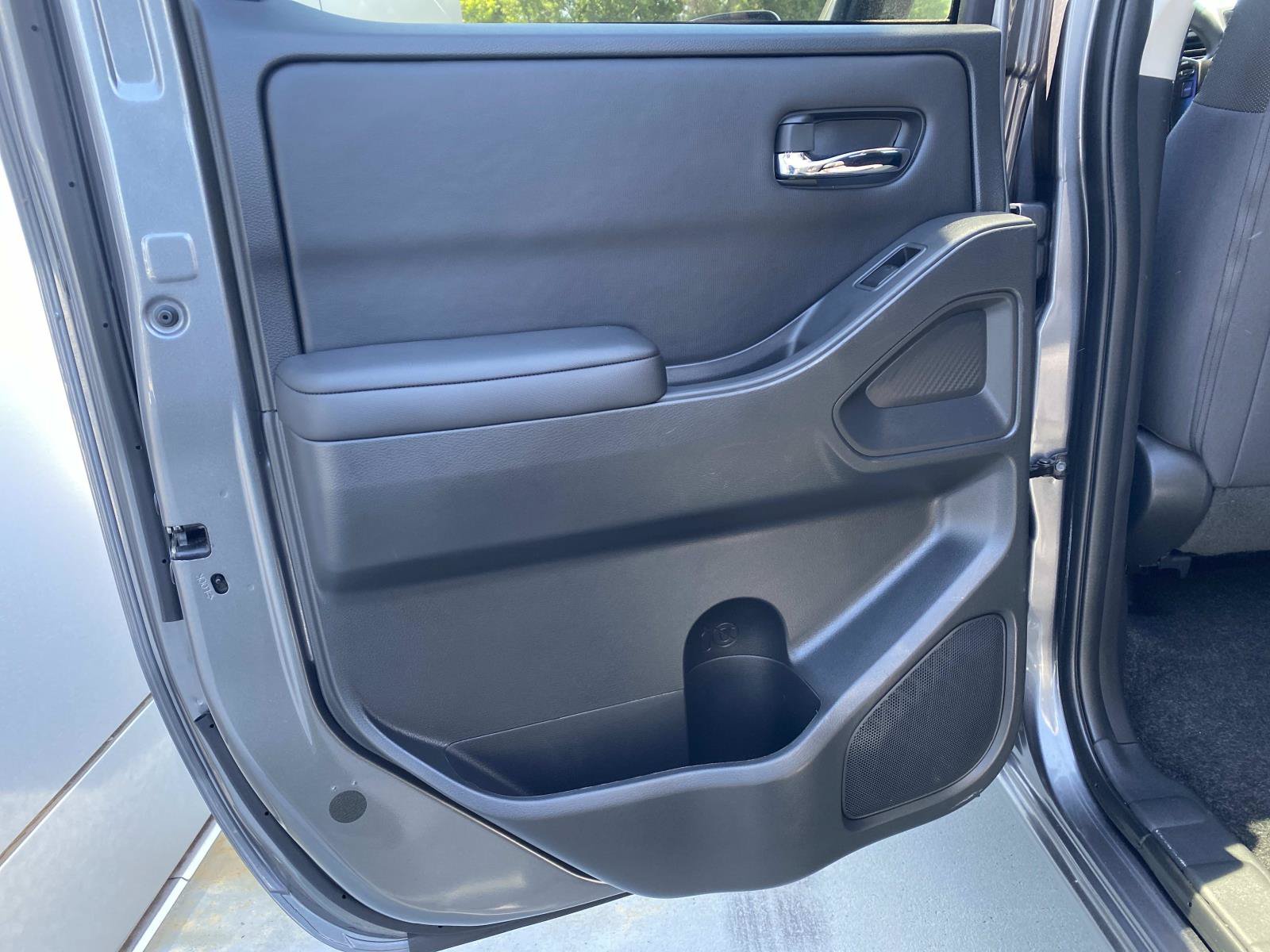 Used 2023 Nissan Frontier SV RWD image 12