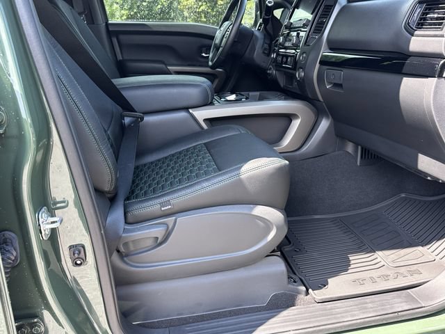 Certified 2024 Nissan Titan SV w/ SV Bronze Edition Package AWD/4WD image 15