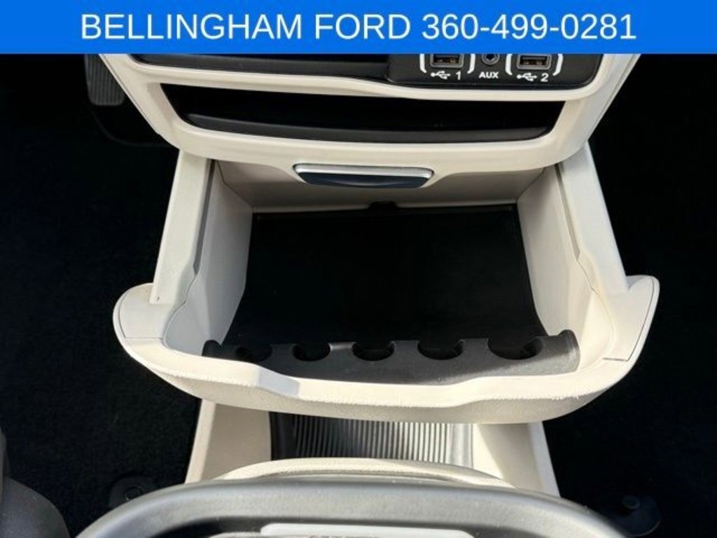 Used 2024 Chrysler Pacifica Touring-L image 31