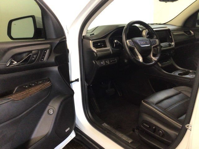 Used 2020 GMC Acadia Denali w/ Denali Ultimate Package AWD/4WD image 8