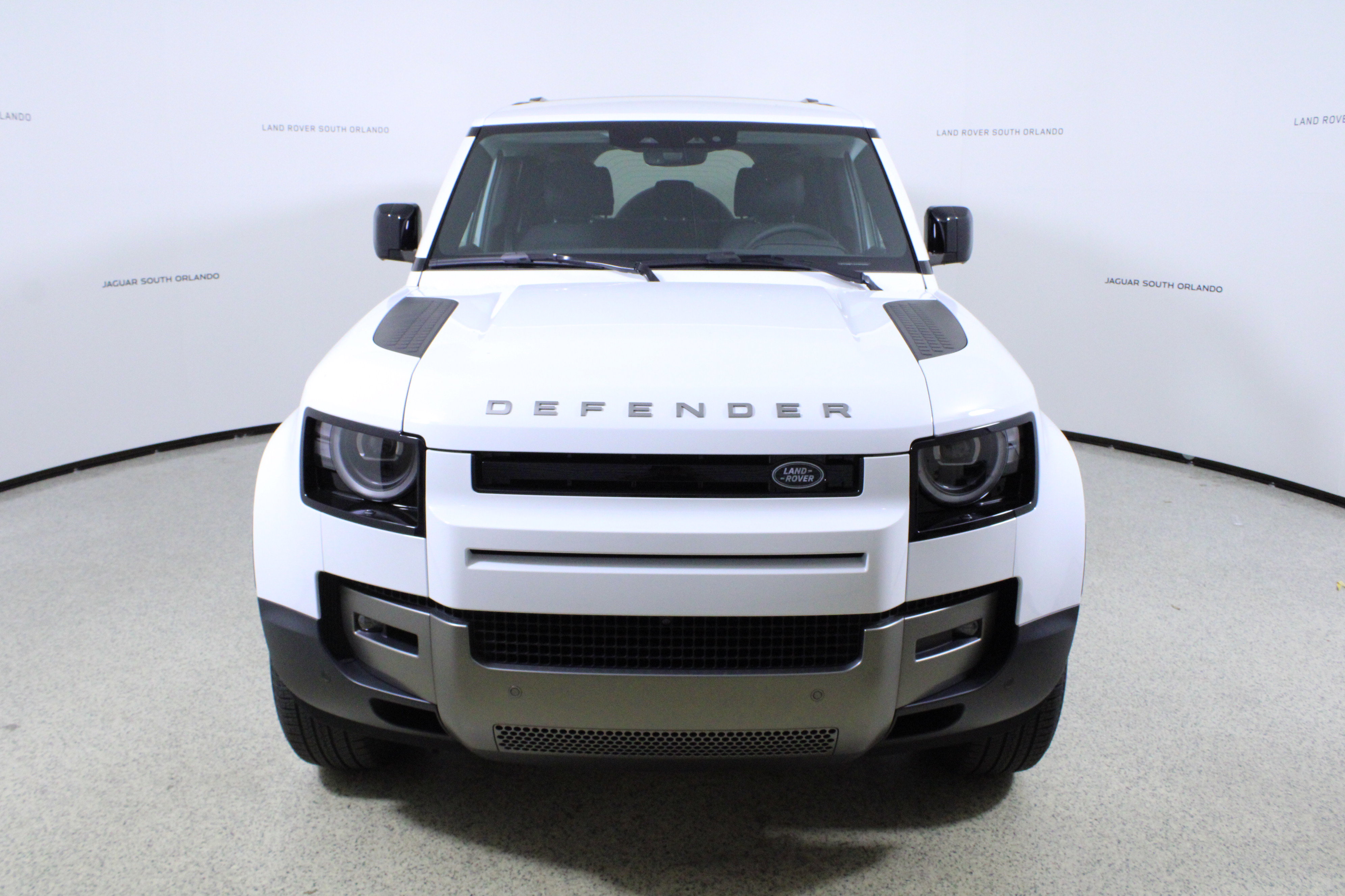 Used 2026 Land Rover Defender 110 S AWD/4WD image 2