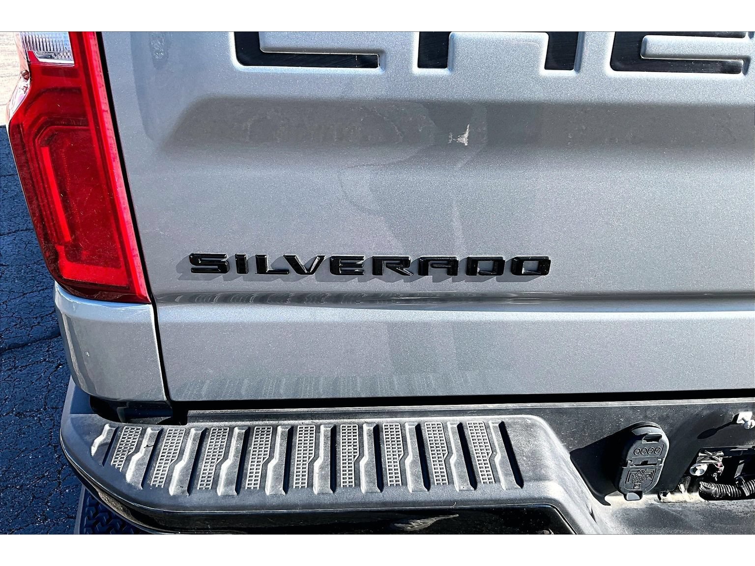 Used 2025 Chevrolet Silverado 1500 LT Trail Boss w/ Convenience Package II AWD/4WD image 38