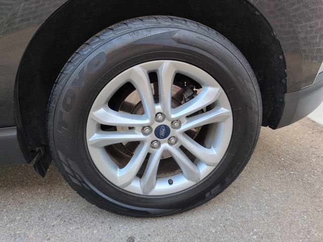 Used 2019 Ford Edge SEL w/ Cold Weather Package AWD/4WD image 32