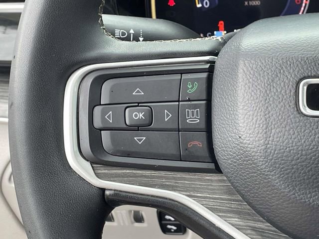 Used 2022 Jeep Wagoneer Series III w/ Rear Seat Video Group 1 image 18