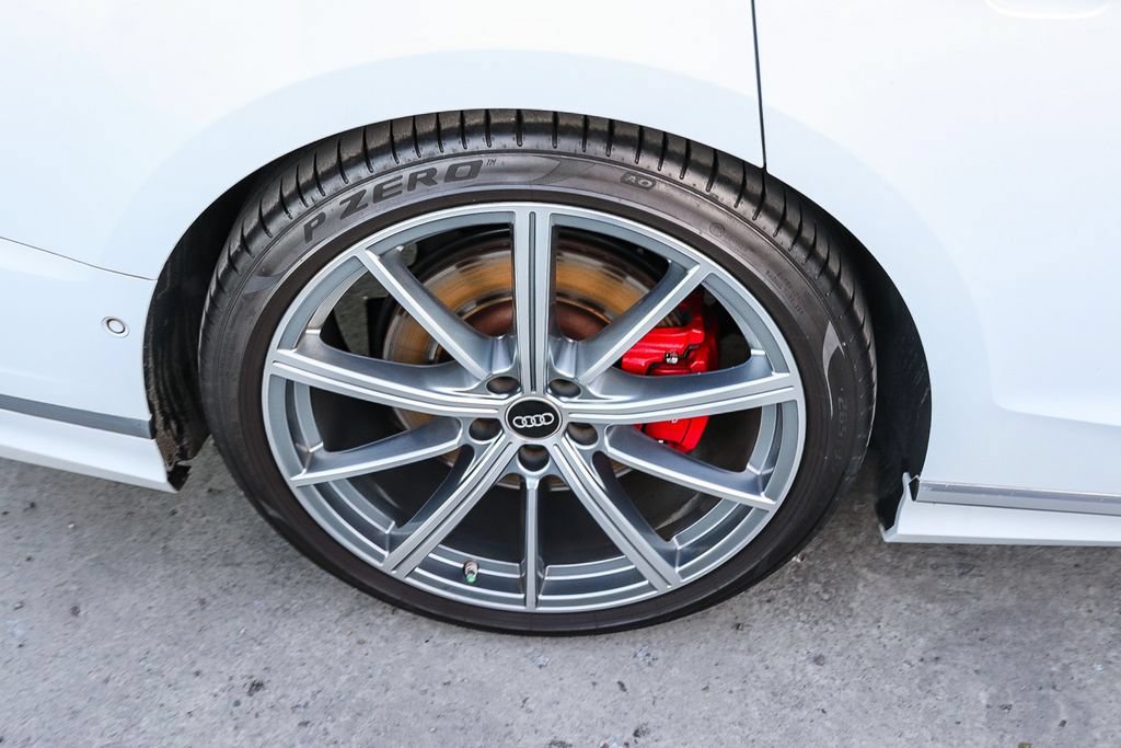 Used 2022 Audi S8 AWD/4WD image 12