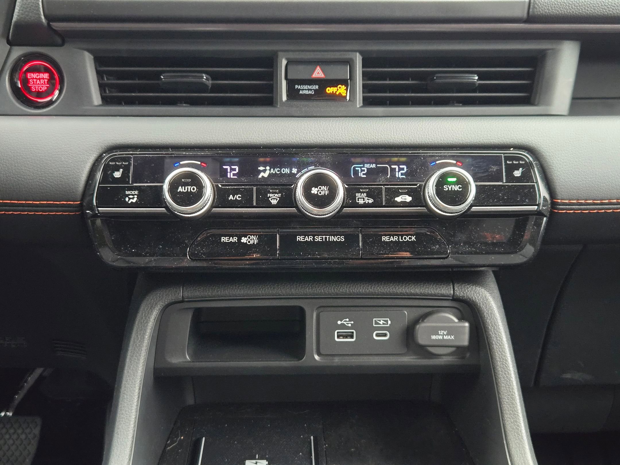 Used 2025 Honda Pilot TrailSport image 18