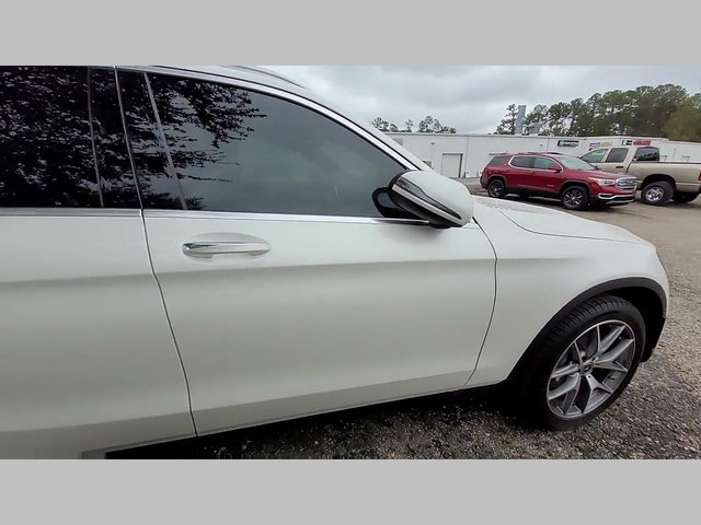 Used 2022 Mercedes-Benz GLC 300 image 31