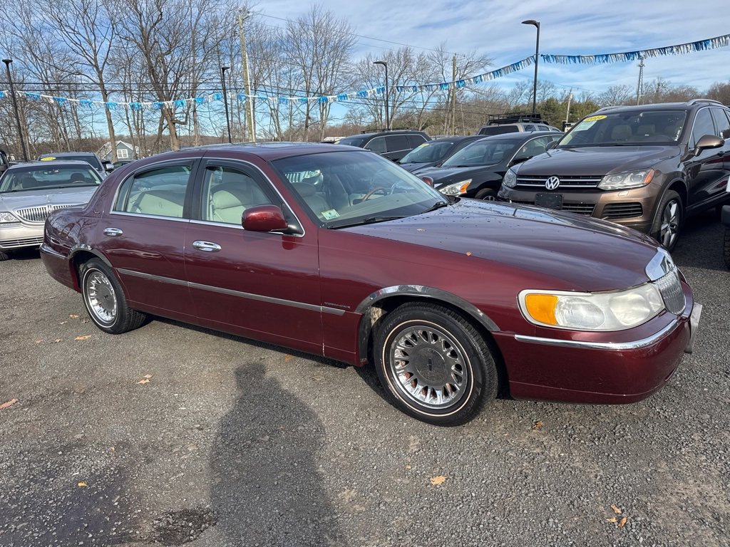 Used 2000 Lincoln Town Car Cartier image 7