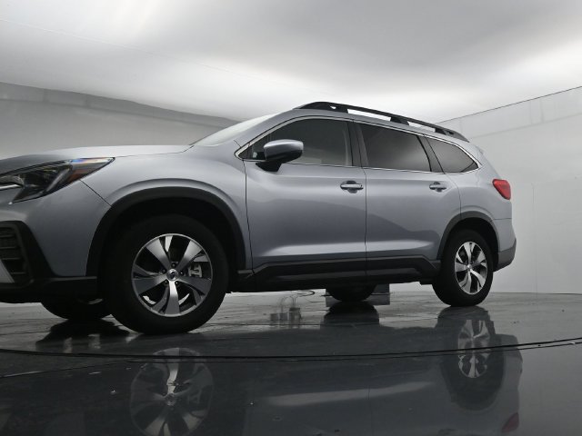 Used 2025 Subaru Ascent Premium AWD/4WD image 34