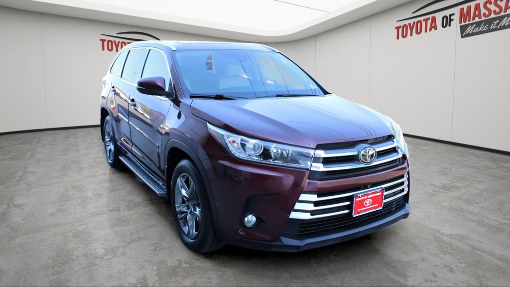 Used 2018 Toyota Highlander Limited Platinum AWD/4WD image 5