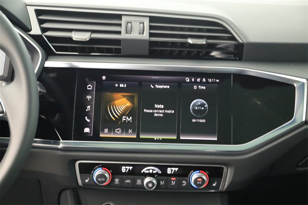 New 2025 Audi Q3 2.0T Premium image 19