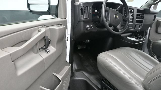 Used 2024 Chevrolet Express 3500 LS RWD image 19