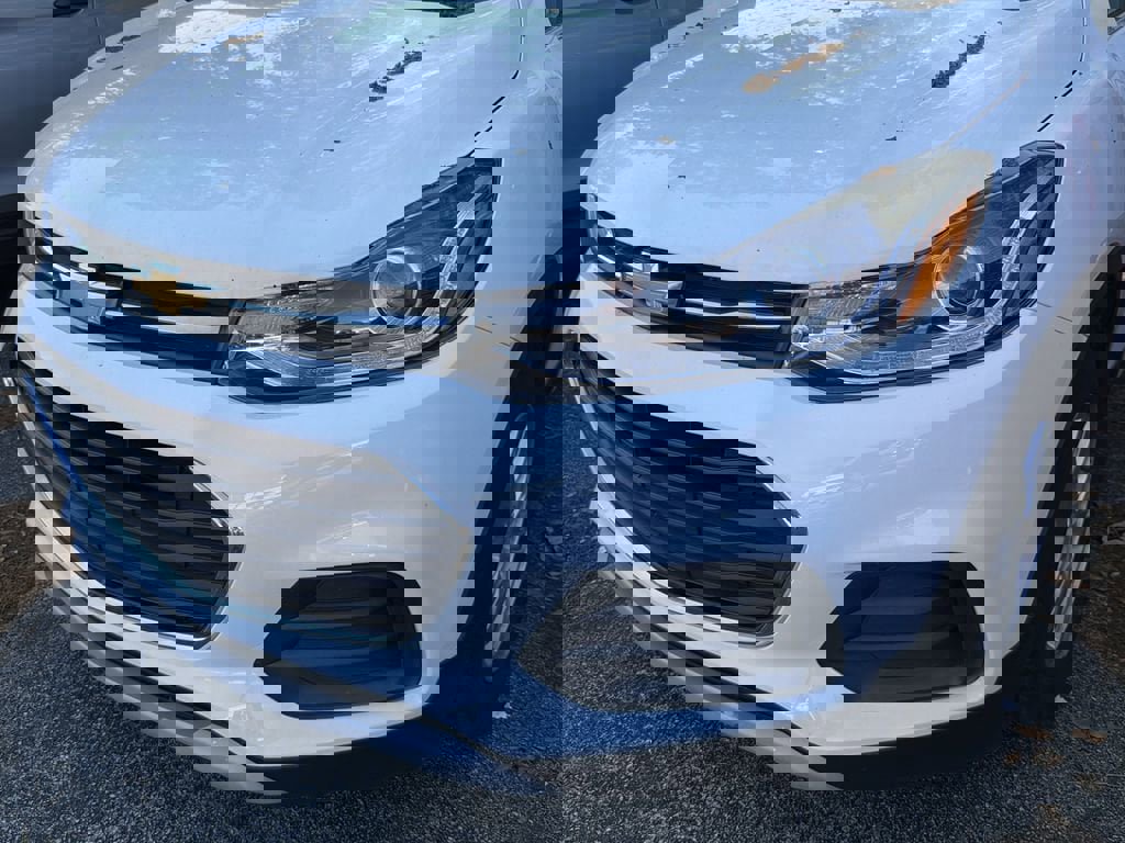 Used 2019 Chevrolet Trax LT w/ LT Convenience Package image 8