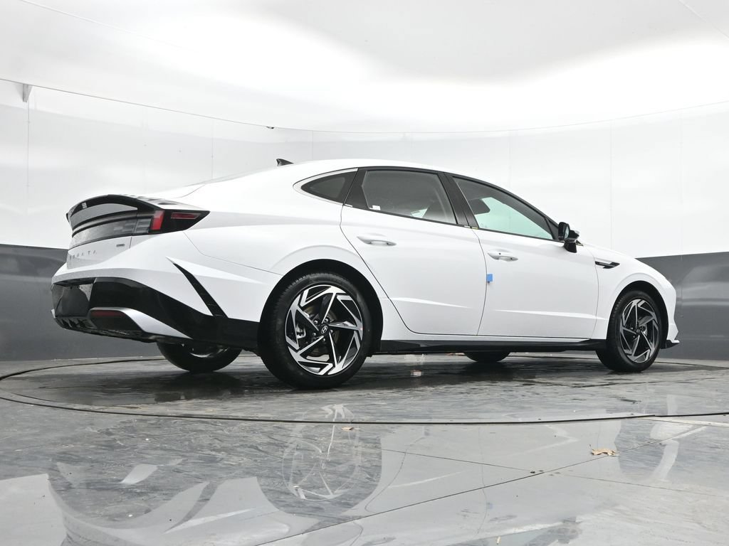 New 2026 Hyundai Sonata SEL AWD/4WD image 22