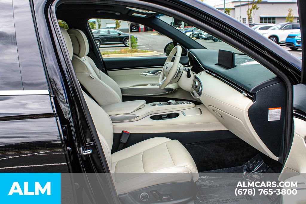 Used 2024 Genesis Electrified GV70 Advanced image 21