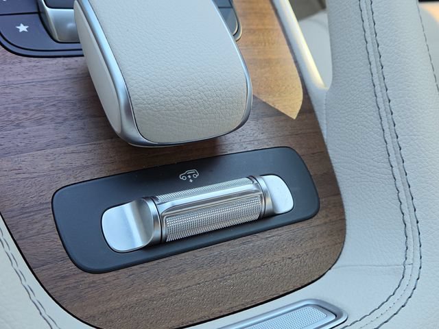 New 2024 Mercedes-Benz GLS 450 4MATIC image 17